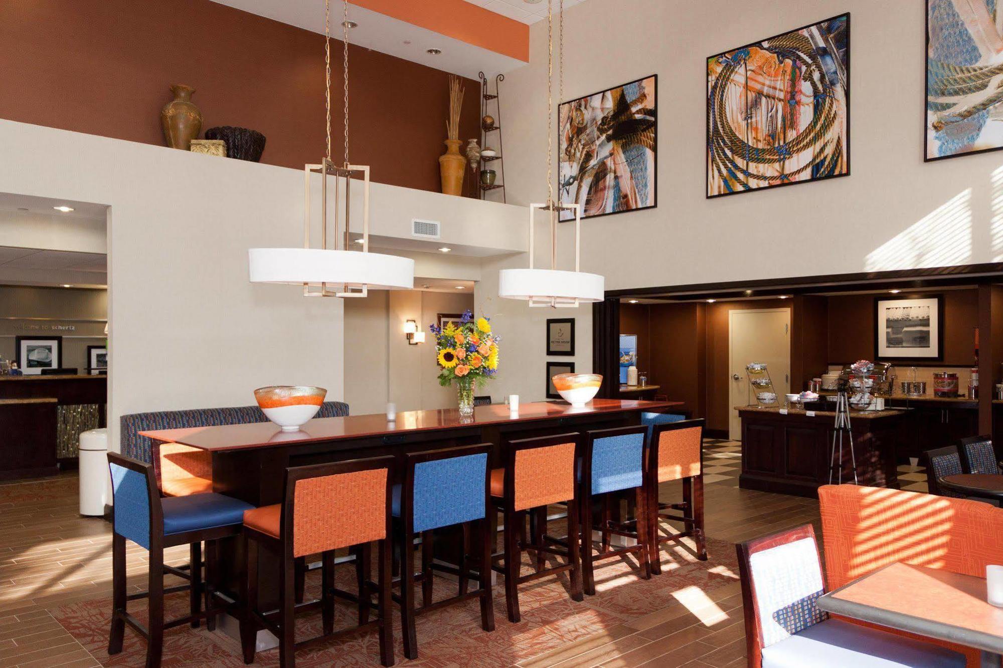 Hampton Inn And Suites Schertz Restaurant photo